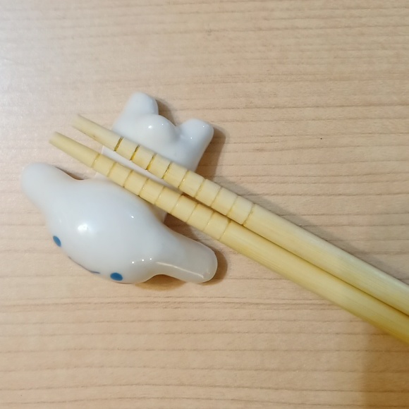 Set 2 Cinnamoroll Ceramic Chopsticks Rest Placer Holder - Picture 9 of 12